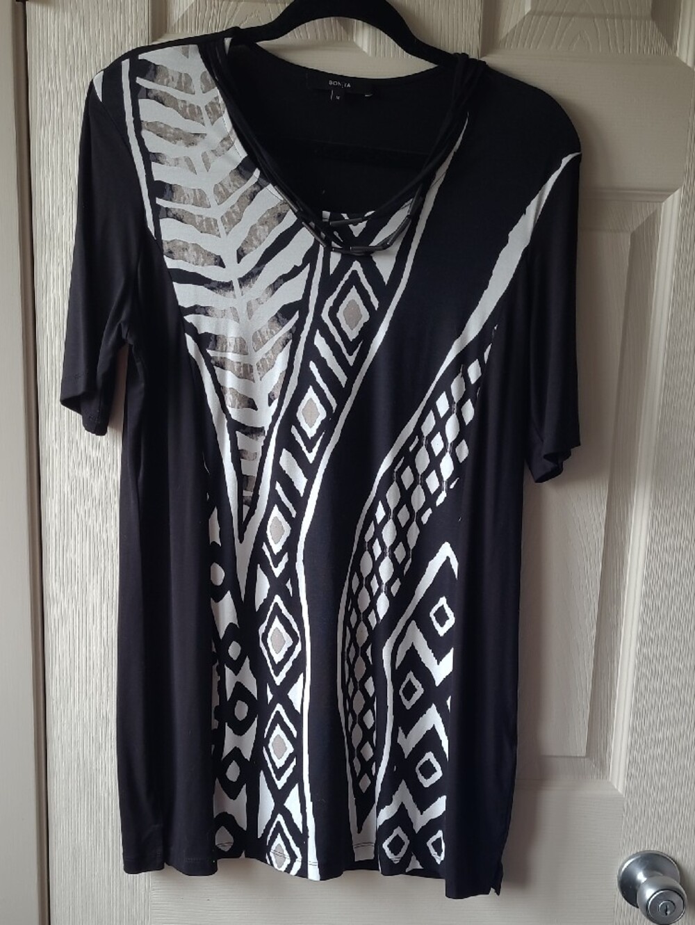 Black & White Geometric Short Sleeve Women's Tee